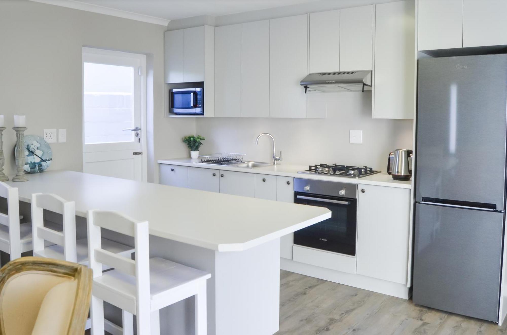 Ocean Pearl Hermanus - 5 Bedrooms ภายนอก รูปภาพ
